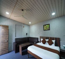 Ropa de cama de alta calidad, colchones con efecto memoria y escritorio