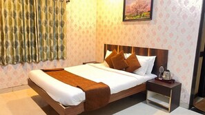 Family Studio Suite | Premium bedding, memory foam beds, individually decorated - Wanderlust Resort (Akola)
