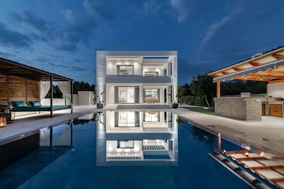 Villa Antonia - Luxurious Serenity with Private Pool