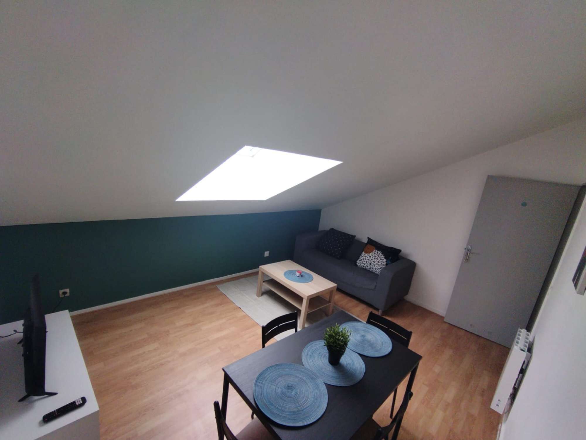 Chic and spacious apart with parking