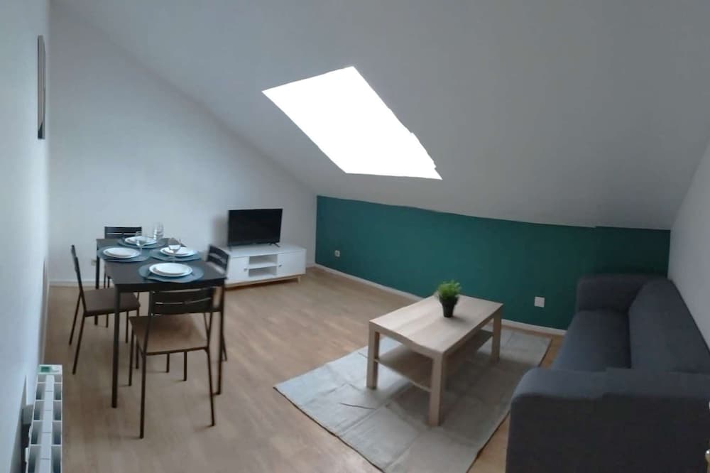 Chic and spacious apart with parking