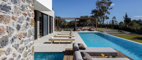 Beheizter Pool