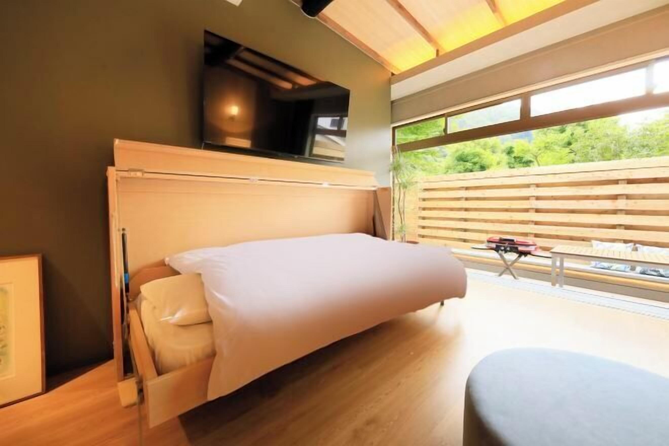 Lydisolert, wi-fi (inkludert) og sengetøy