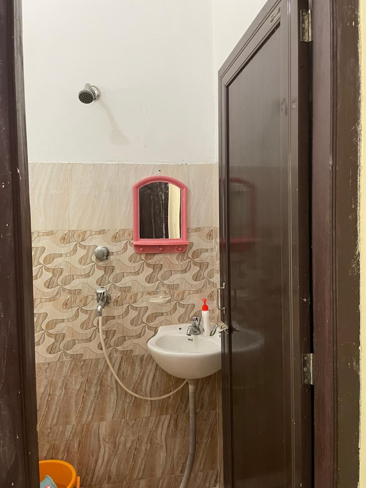 Capsule room with Breakfast