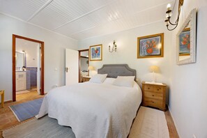 2 bedrooms, free WiFi, bed sheets - Quinta das Achadas – Mimosa in Lagos with Shared Pool, Nature & Breakfast Included (Lagos)