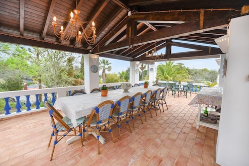 Quinta das Achadas – Mimosa in Lagos with Shared Pool, Nature & Breakfast Included