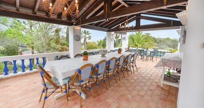 Quinta das Achadas – Mimosa in Lagos with Shared Pool, Nature & Breakfast Included