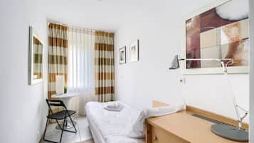 Junior Single Room | Free WiFi