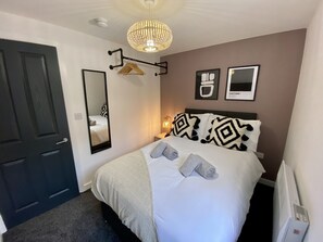 1 bedroom, desk, iron/ironing board, free WiFi - Stylish One Bed Apartment, Close to the beach, Central location (Blackpool)