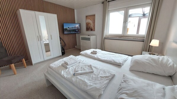 Unclassified image, 1 of 20, button