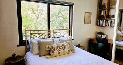 Earthy Mix M6 Studio Apartment near Kings Park