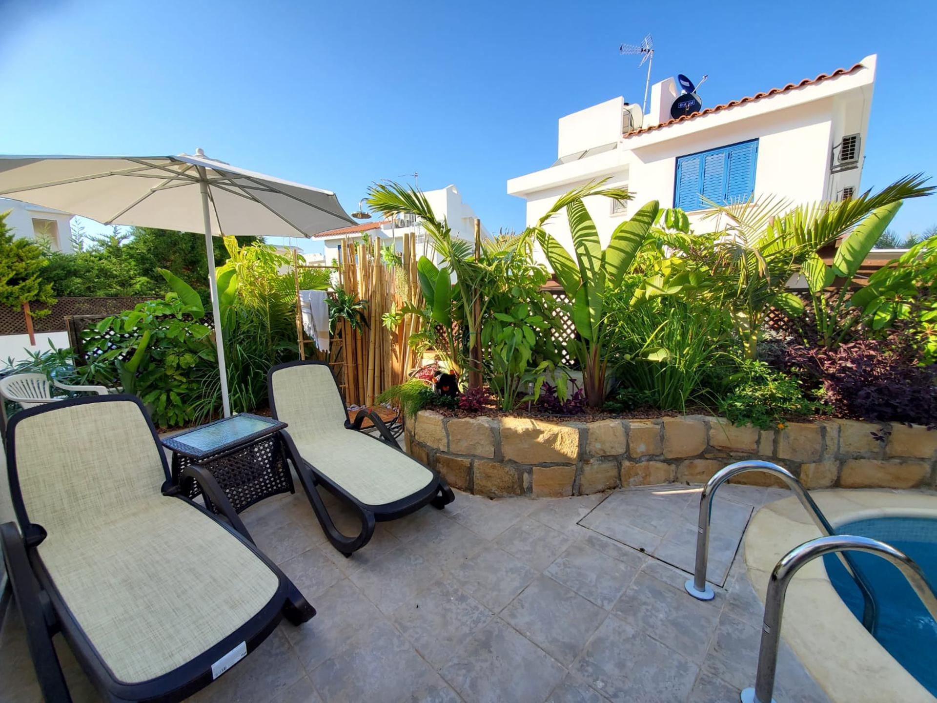 Photo - Villa - Sleeps 6, Free Parking & Heated Pool