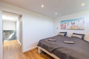 2 Schlafzimmer, Bügeleisen/Bügelbrett, Reisekinderbett, kostenloses WLAN