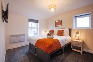 2 Schlafzimmer, Schreibtisch, Bügeleisen/Bügelbrett, kostenloses WLAN