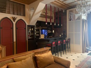 Bar (in der Unterkunft)