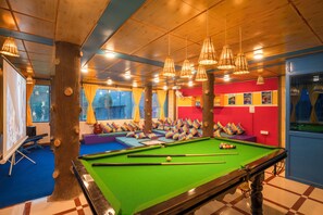 Game room - goSTOPS Kasol (Bhuntar)