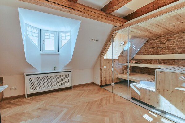 Suite (Kuchlbauer Turm) | Free WiFi, bed sheets - Brauereigasthof zum Kuchlbauer (Abensberg)