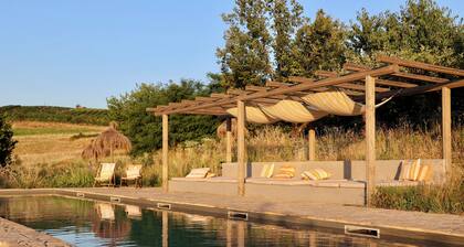 Historic Cascina with 10 rooms