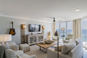 Smart-tv, een dvd-speler en een muziekbibliotheek