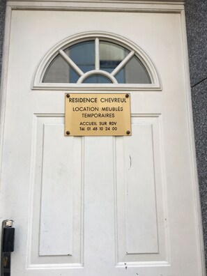 Exterior detail - Large Studio 2 /4 persons (Pantin)