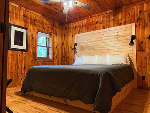 2 soverom, reiseseng for barn, wi-fi (inkludert) og sengetøy