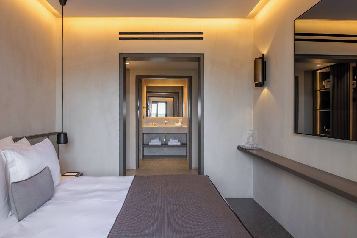 1 Schlafzimmer, hochwertige Bettwaren, Daunenbettdecken, Minibar