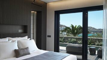 Deluxe Suite, Private Heated Pool, Sea View | 1 bedroom, premium bedding, down duvets, minibar