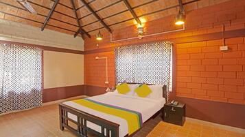 Standard Room | Iron/ironing board