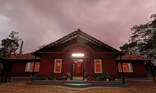 Hotel Allaranda Homestay