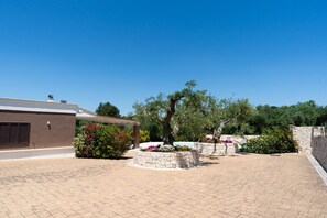 Property grounds - Villa Irma with Private Pool by Wonderful Italy (Noci)