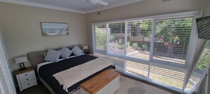 3 chambres, bureau, fer et planche à repasser, accès au Wi-Fi (inclus)