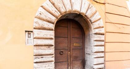 Cozy & Chic 2BR Apt near Campo de' Fiori/Navona