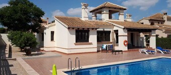 HL 027 Holiday rentals 3 Bedrooms 2 Bathroom villa