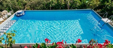 Maison (One bedroom Holiday Home with pool an) | Piscine