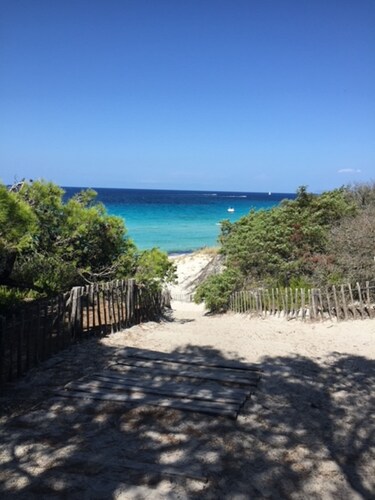 500m from the beach T2 with pool, terrace, air conditioning