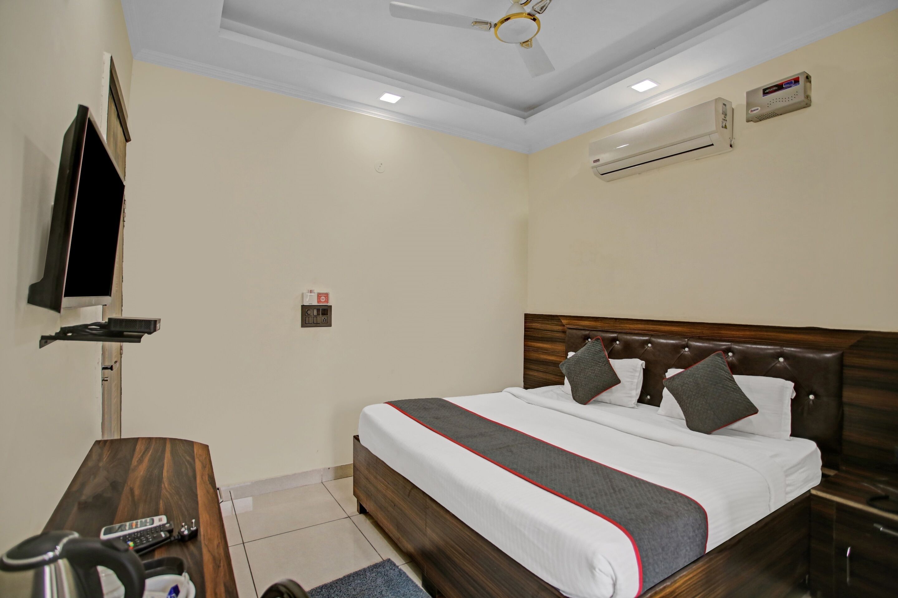 Signature Room | Cadar kapas Mesir, peralatan tempat tidur premium, katil Select Comfort 