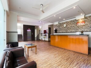 Interior entrance - Imperial Hotel Noida (Noida)