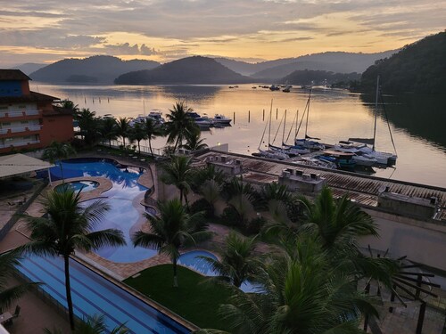 Apartment at the Hotel Marina Mont Blanc Itacuruçá beach. Green Coast.