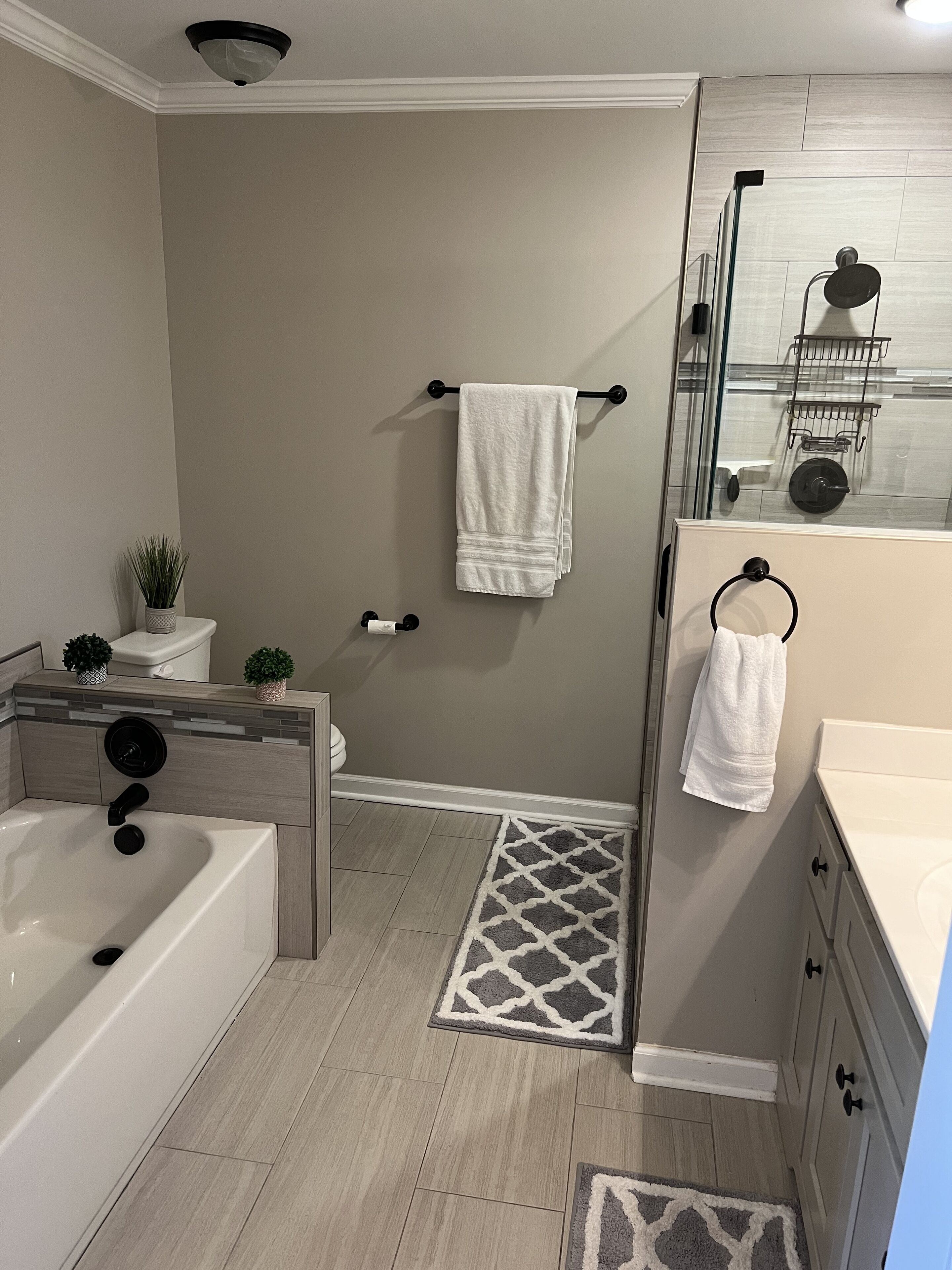 Beautiful 5 Bedroom Masters Rental