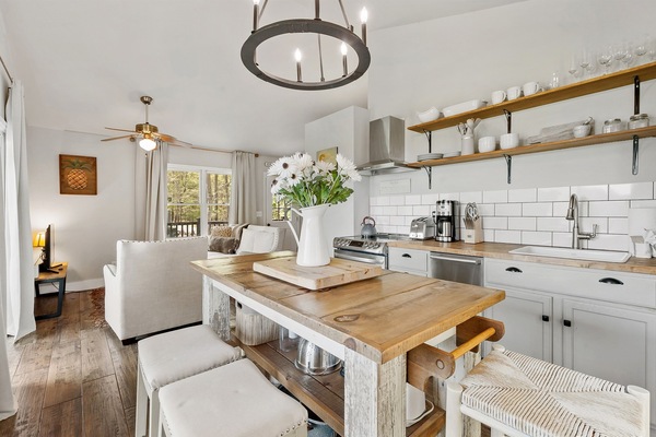 Frigorifero, forno, piano cottura, macchina per tè/caffè