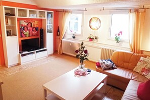 30-inch TV with digital channels