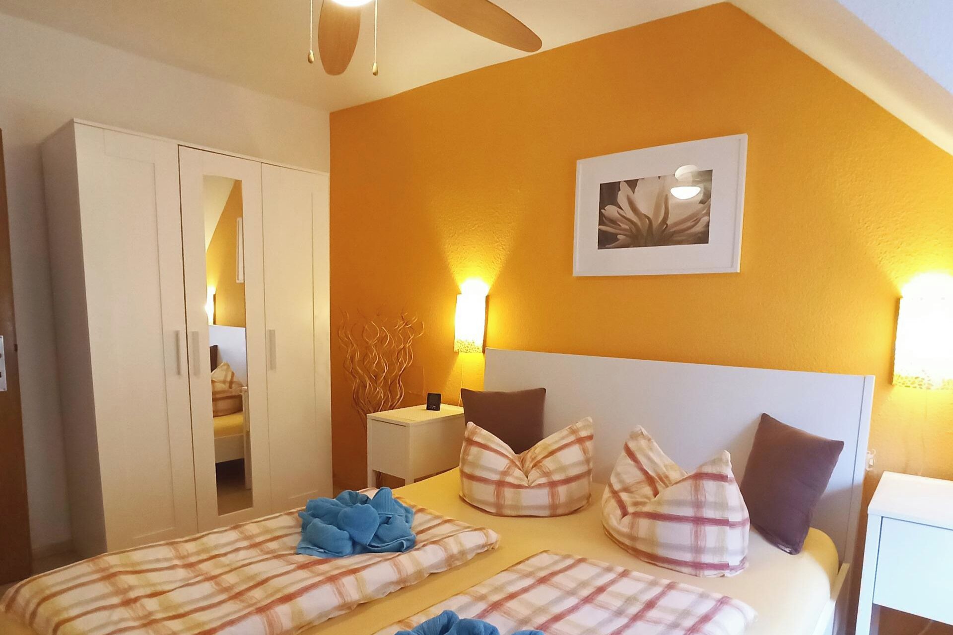 2 bedrooms, iron/ironing board, free WiFi, bed sheets
