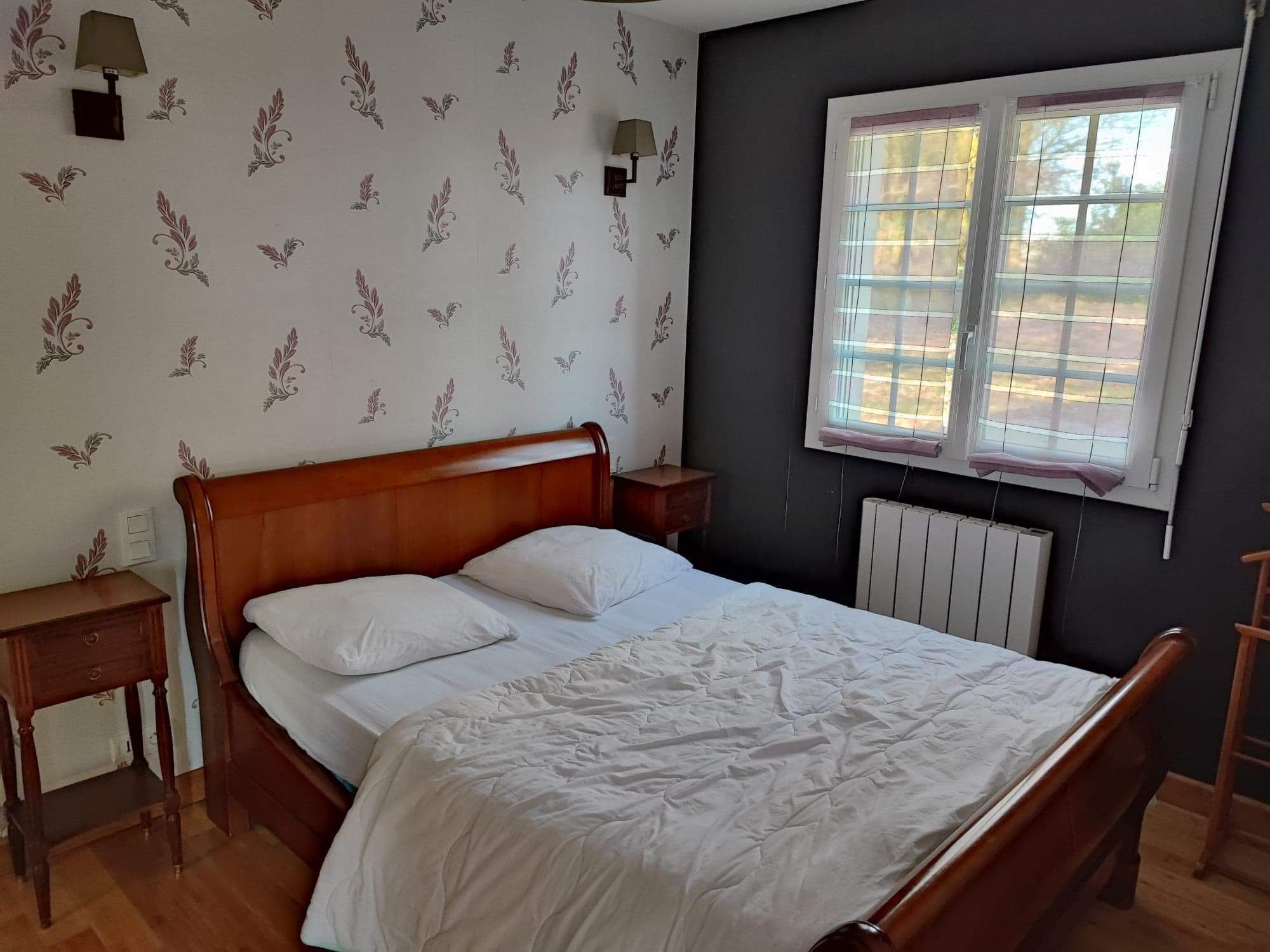 Quiet house in the countryside