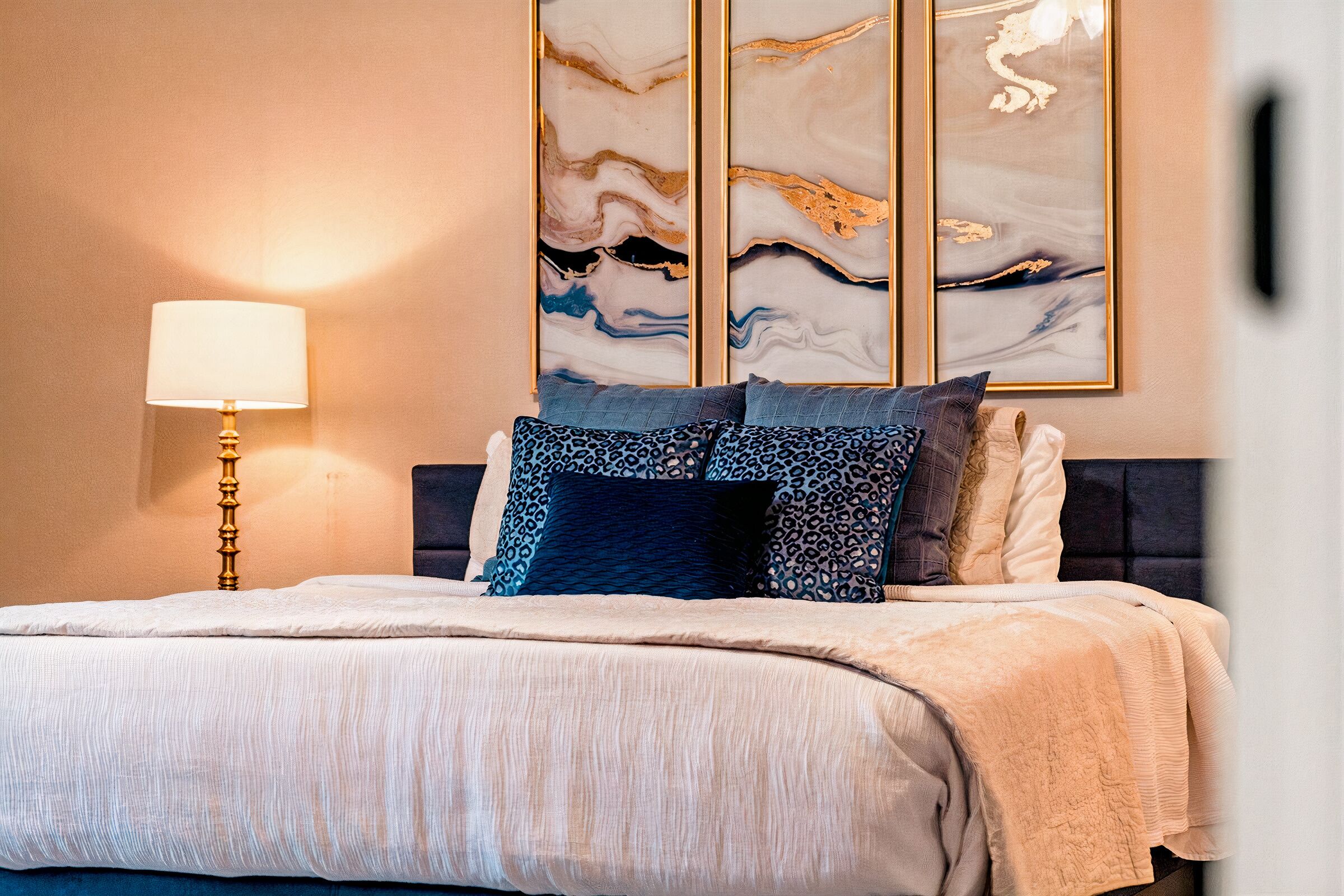 Luxury Lakeviews/Pets|Hot Tub|ADA |🔥 Pit| Pool|Large Groups up to 30