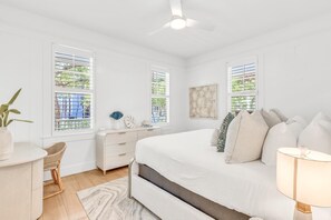 4 Schlafzimmer, Bügeleisen/Bügelbrett, kostenloses WLAN, Bettwäsche