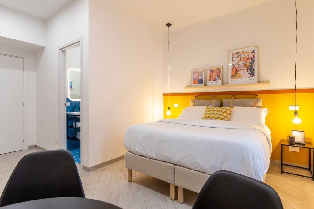 Quiet studio in the heart of the City