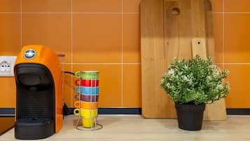 Kaffee und/oder Kaffeemaschine