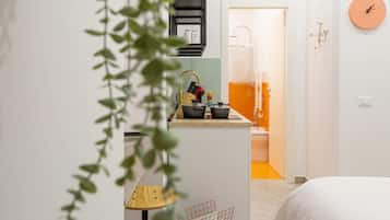 1 slaapkamer, een bureau, wifi, beddengoed