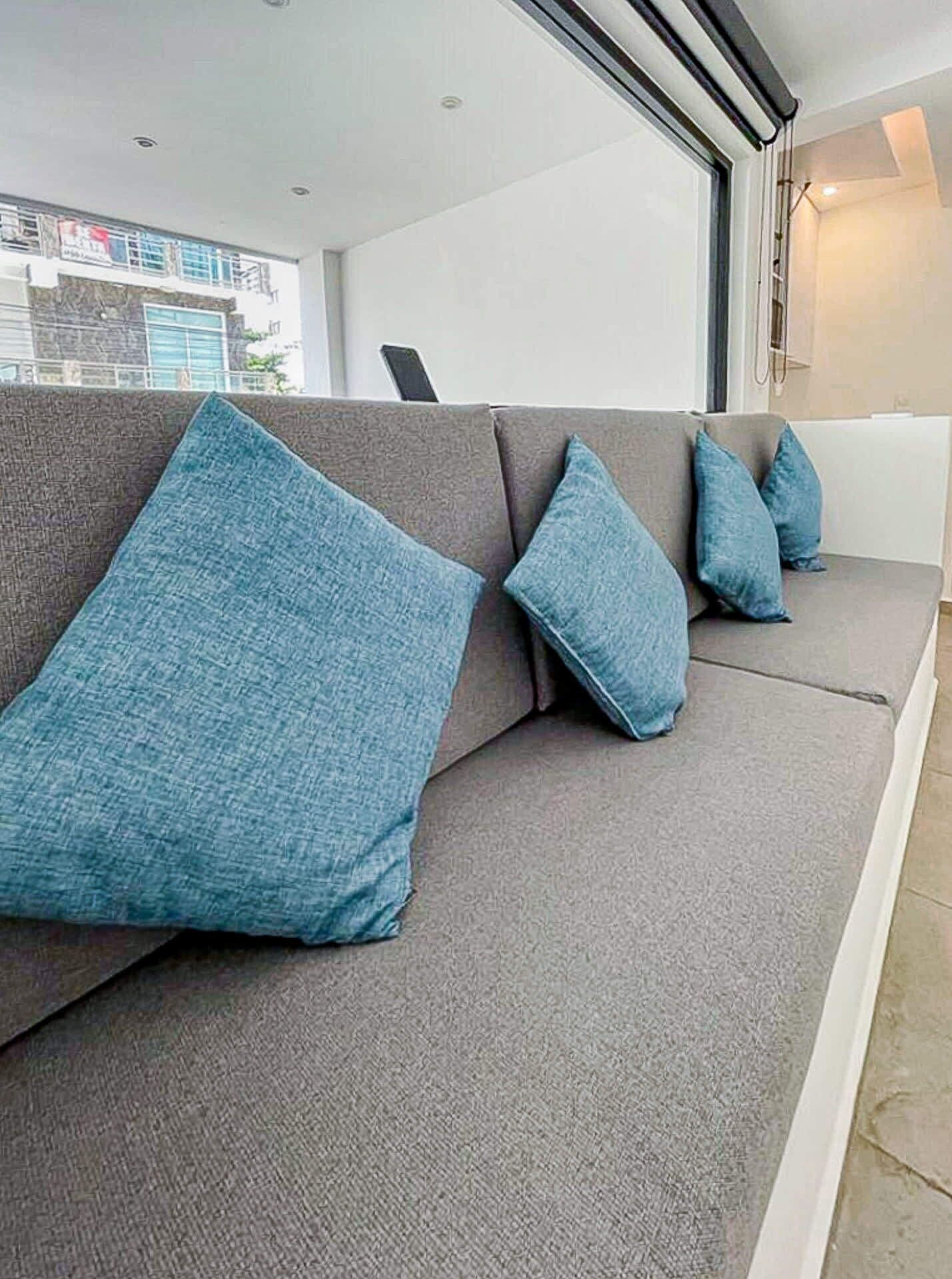 "El Nómada"  ~ROOFTOP POOL~  Peaceful but Close to It ALL ~ Walk to Beaches & 5ª