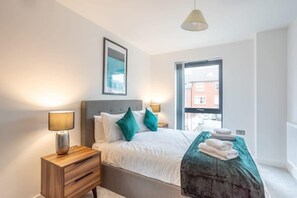 2 bedrooms, iron/ironing board, WiFi, bed sheets - Stay Zeni, Ouse Court York Lovely 2 Bed Apartment (York)